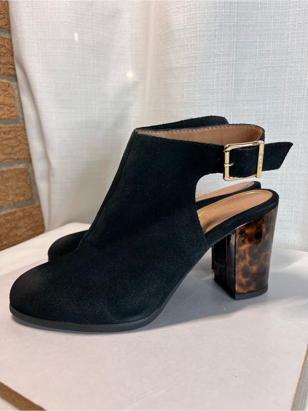 Vionic Lacey Tortoise Black Suede Block Heel Booties Sz 8